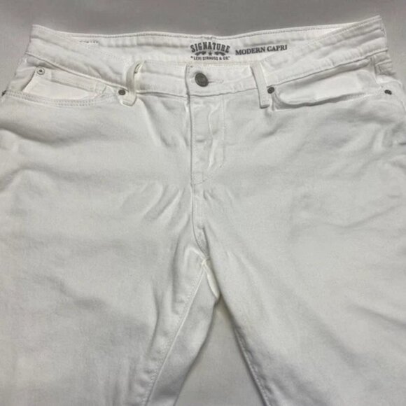 Levi's Modern Capri Pant Women's 12 White 5 Pocket Cuffed Stretch Denim Levi GUC - Picture 11 of 11